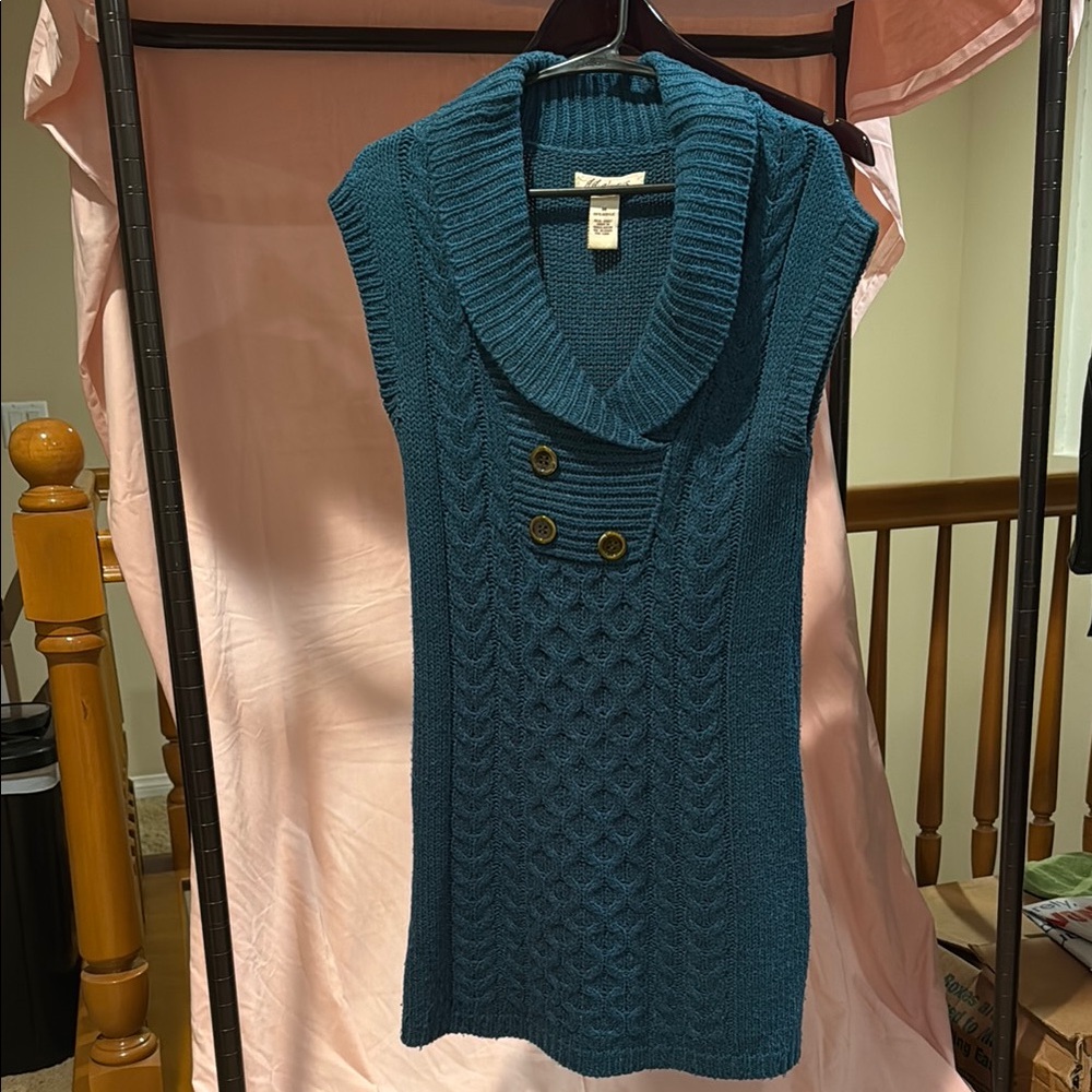 Teal Cable Knit Sleeveless Sweater by J.J. always